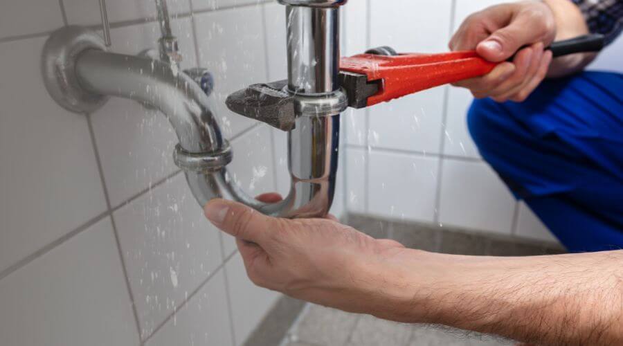 Expert burst pipe repair services in Vandalia, MT